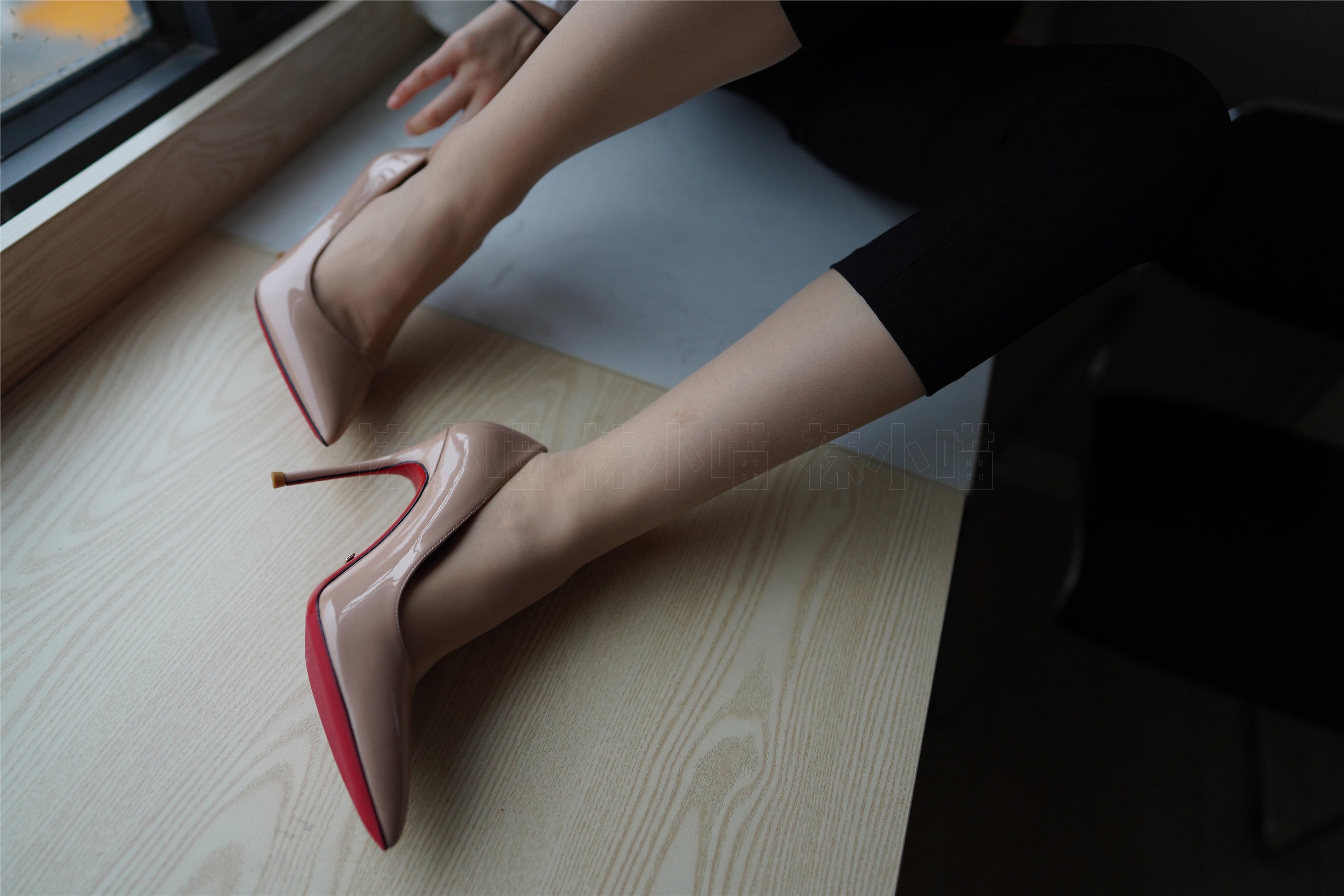 kittyWawa袜小喵  KT284 窗台